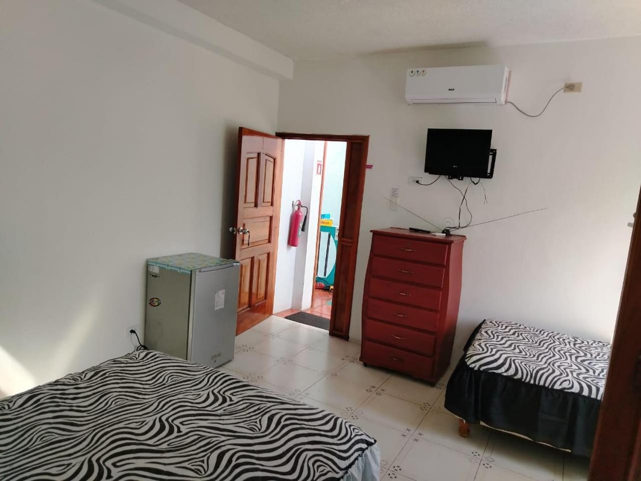 Casa De Celeste Puerto Baquerizo Moreno Ngoại thất bức ảnh